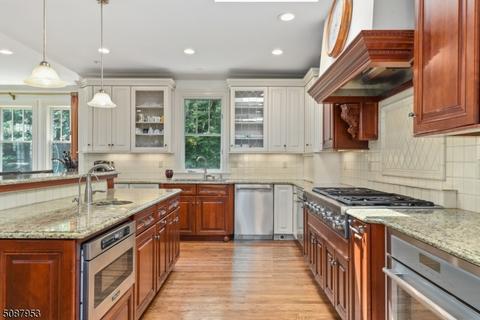 212 Summit Ave, Summit, NJ 07901 photo 15