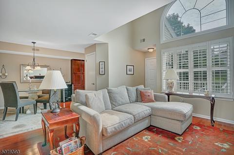 6 Evans Ct, Bedminster, NJ 07921 photo 4