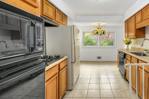 943 Cushing Pl, Plainfield, NJ 07062 photo 13
