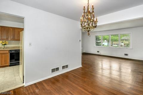 943 Cushing Pl, Plainfield, NJ 07062 photo 11