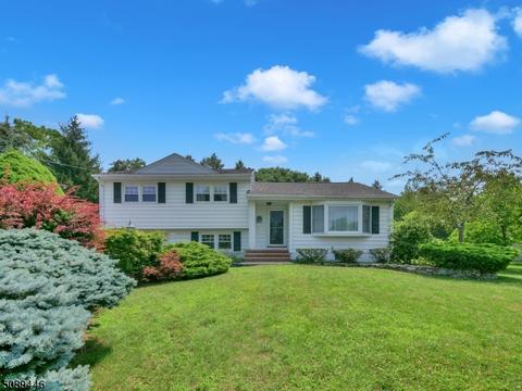 26 Berkley Ct, Wayne, NJ 07470 photo 1