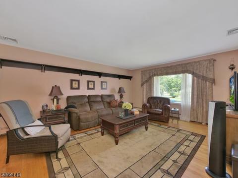26 Berkley Ct, Wayne, NJ 07470 photo 4