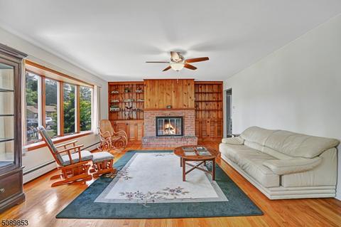 37 Orchard Rd, Middlesex, NJ 08846 photo 4