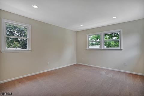 521 Howard Ave, Middlesex, NJ 08846 photo 16