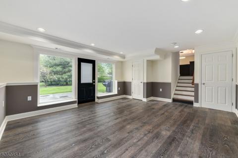 108 Warwick Cir, Springfield, NJ 07081 photo 18