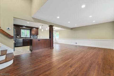 108 Warwick Cir, Springfield, NJ 07081 photo 8