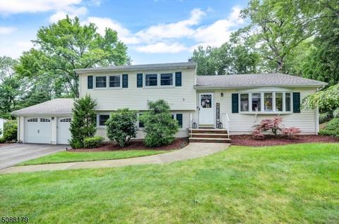 15 Monhegan Ave, Wayne, NJ 07470 photo 1
