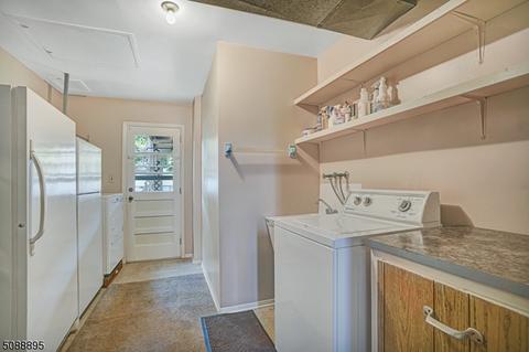 1106 Dorn Ave, Middlesex, NJ 08846 photo 23