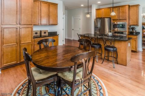 82 Bedford Dr, Skillman, NJ 08558 photo 10
