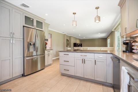 54 Ronald Ter, Springfield, NJ 07081 photo 8