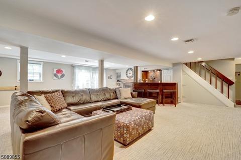 22 Geneva Ct, Wayne, NJ 07470 photo 25