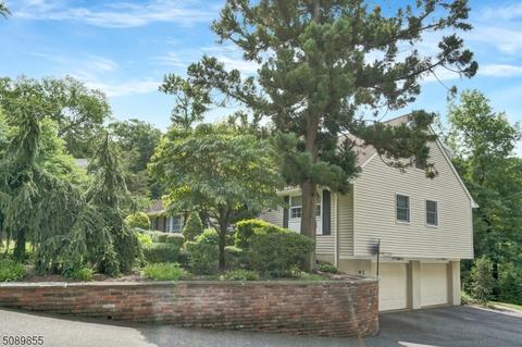 22 Geneva Ct, Wayne, NJ 07470 photo 32