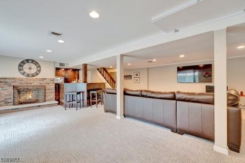 22 Geneva Ct, Wayne, NJ 07470 photo 24