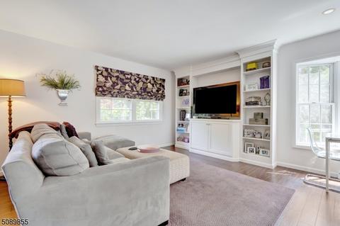 22 Geneva Ct, Wayne, NJ 07470 photo 6