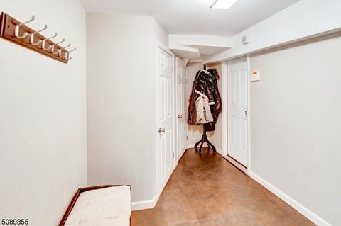 22 Geneva Ct, Wayne, NJ 07470 photo 27