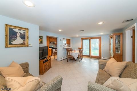 65 Laauwe Ave, Wayne, NJ 07470 photo 16