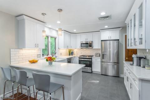 65 Laauwe Ave, Wayne, NJ 07470 photo 5