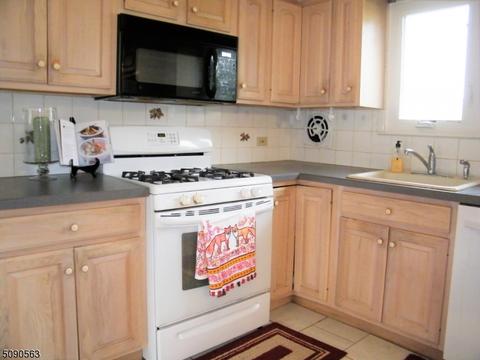 61 Rieder Rd, Edison, NJ 08817 photo 8