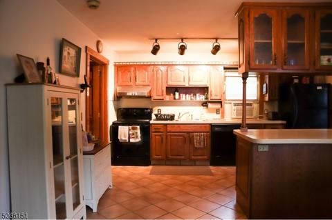 4 Lee Hill Rd, Byram Township, NJ 07821 photo 17