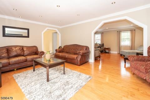 279 Plainfield Rd, Edison, NJ 08820 photo 9