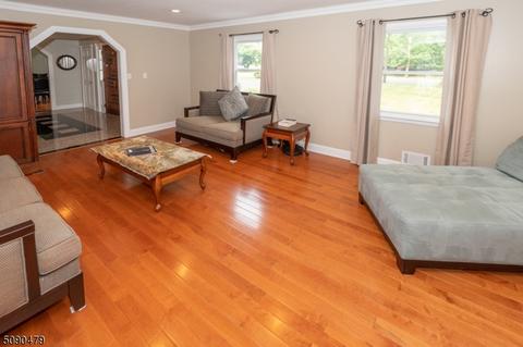 279 Plainfield Rd, Edison, NJ 08820 photo 6