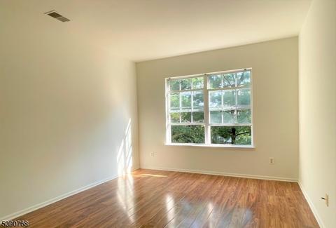 3208 Schindler Ln, Wayne, NJ 07470 photo 17