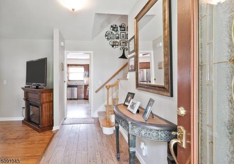 597 Mazur Ave, Paramus, NJ 07652 photo 16