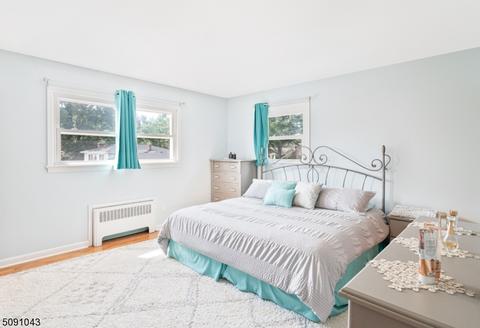597 Mazur Ave, Paramus, NJ 07652 photo 20