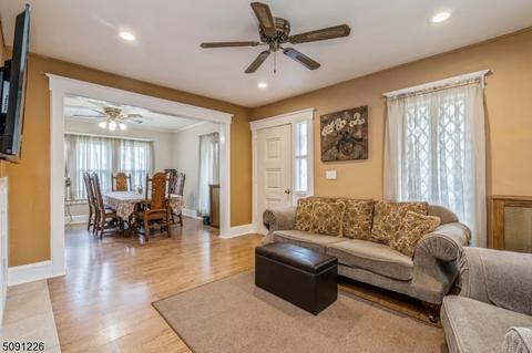 319 Dorn Ave, Middlesex, NJ 08846 photo 9