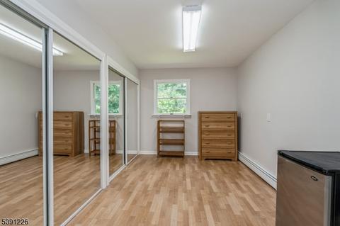 319 Dorn Ave, Middlesex, NJ 08846 photo 29