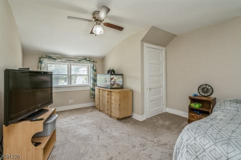 319 Dorn Ave, Middlesex, NJ 08846 photo 21