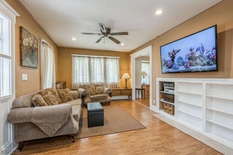 319 Dorn Ave, Middlesex, NJ 08846 photo 8