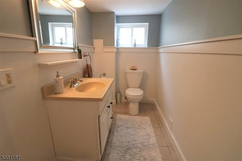 70 Hancox Ave, Nutley, NJ 07110 photo 17