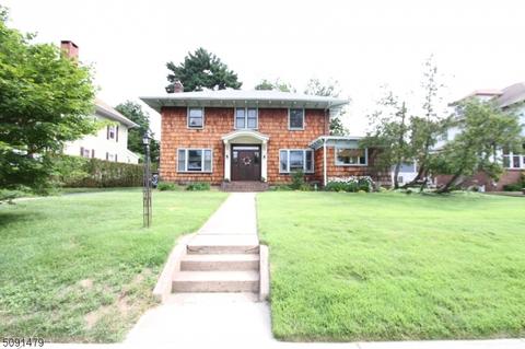 272 Hamilton Pl, Hackensack, NJ 07601 photo 1