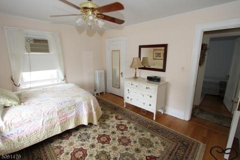 272 Hamilton Pl, Hackensack, NJ 07601 photo 19