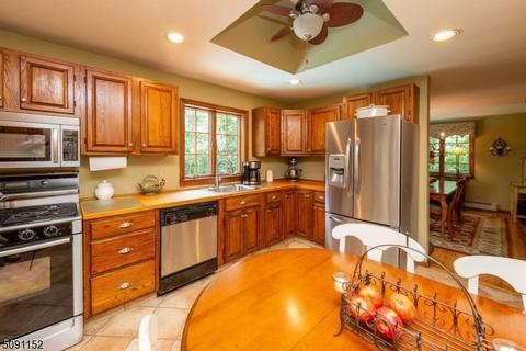 4 Mountainside Dr, Wayne, NJ 07470 photo 14