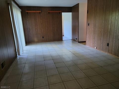 32 Wolfe Dr, Wanaque, NJ 07465 photo 4