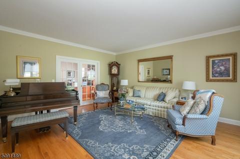 99 Windsor Dr, Pine Brook, NJ 07058 photo 8