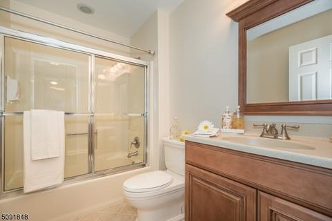 27 Lowell Dr, Wayne, NJ 07470 photo 20