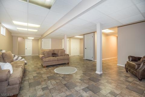 27 Lowell Dr, Wayne, NJ 07470 photo 22