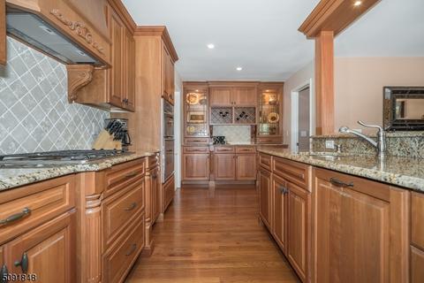 27 Lowell Dr, Wayne, NJ 07470 photo 10