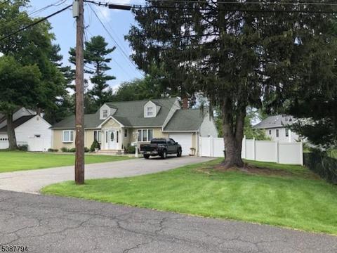 73 Village Dr, Wayne, NJ 07470 photo 3