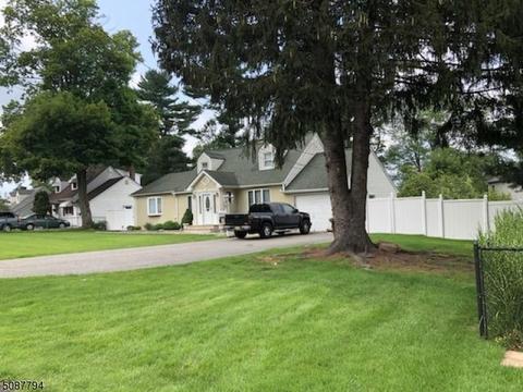 73 Village Dr, Wayne, NJ 07470 photo 2