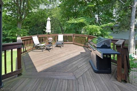 453 Nevada St, Paramus, NJ 07652 photo 25