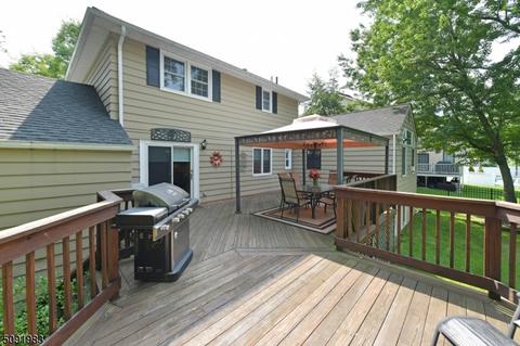 453 Nevada St, Paramus, NJ 07652 photo 26