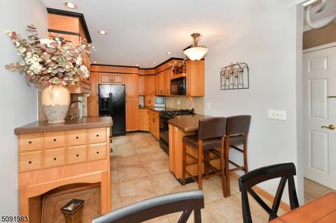 453 Nevada St, Paramus, NJ 07652 photo 11