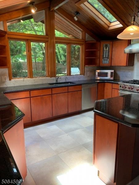 571 Terhune Dr, Wayne, NJ 07470 photo 27
