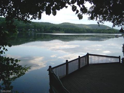 571 Terhune Dr, Wayne, NJ 07470 photo 14