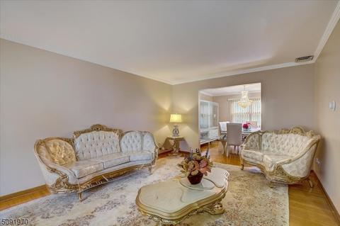 1504 Brookside Dr, Union, NJ 07083 photo 5
