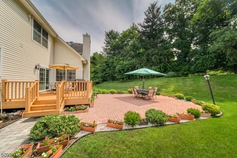 6 Baldwin Ct, Fairfield, NJ 07004 | 36 Photos - Movoto